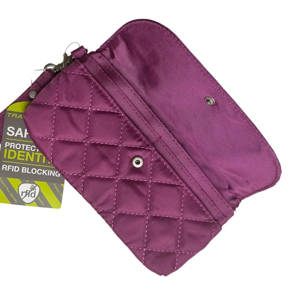 NWT Travelon SAFE ID RFID Blocking Wristlet